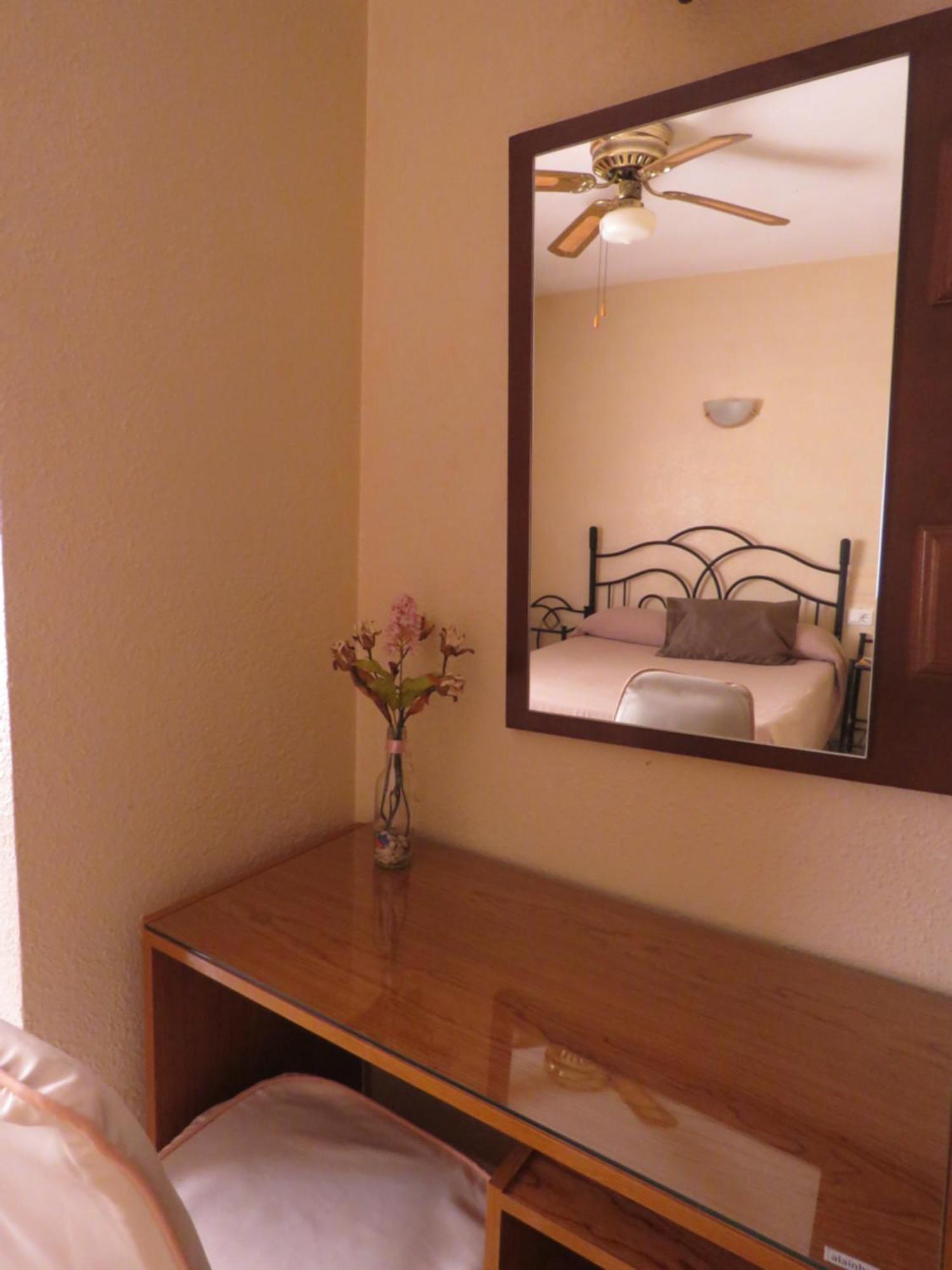 Hotel Alain Silla Bagian luar foto