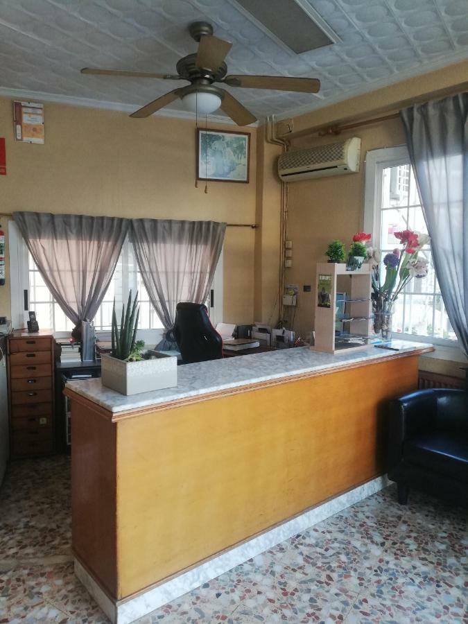 Hotel Alain Silla Bagian luar foto