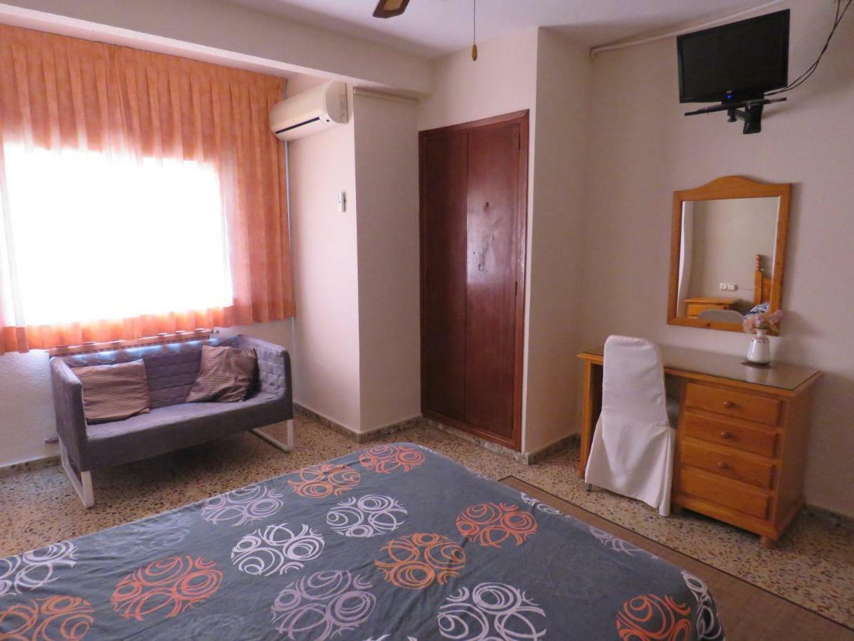 Hotel Alain Silla Bagian luar foto